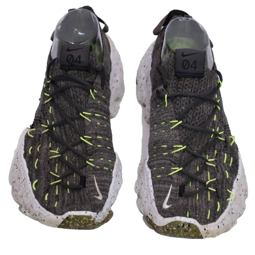 FLAWS Nike Space Hippie 04 Sneakers Shoes - Smoke Grey CZ6398-010 - Mens Sz 8.5